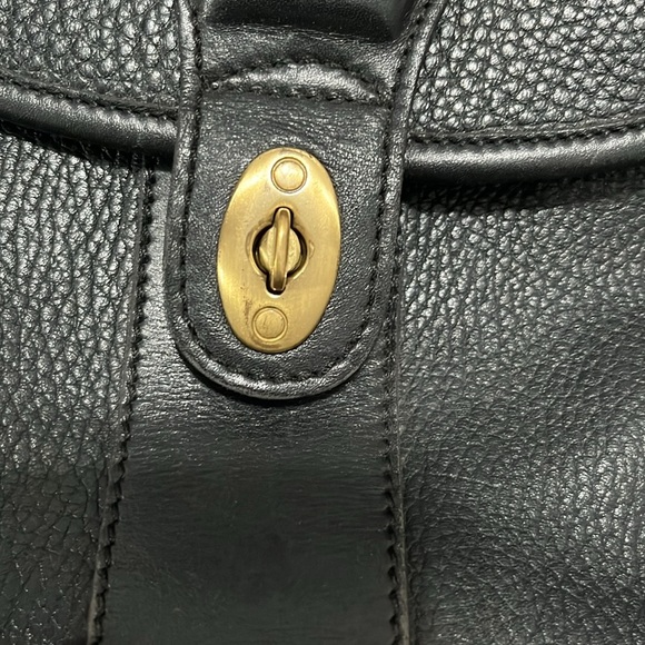 Vintage Coach Black Pebbled Leather Bucket Bag - Picture 3 of 16